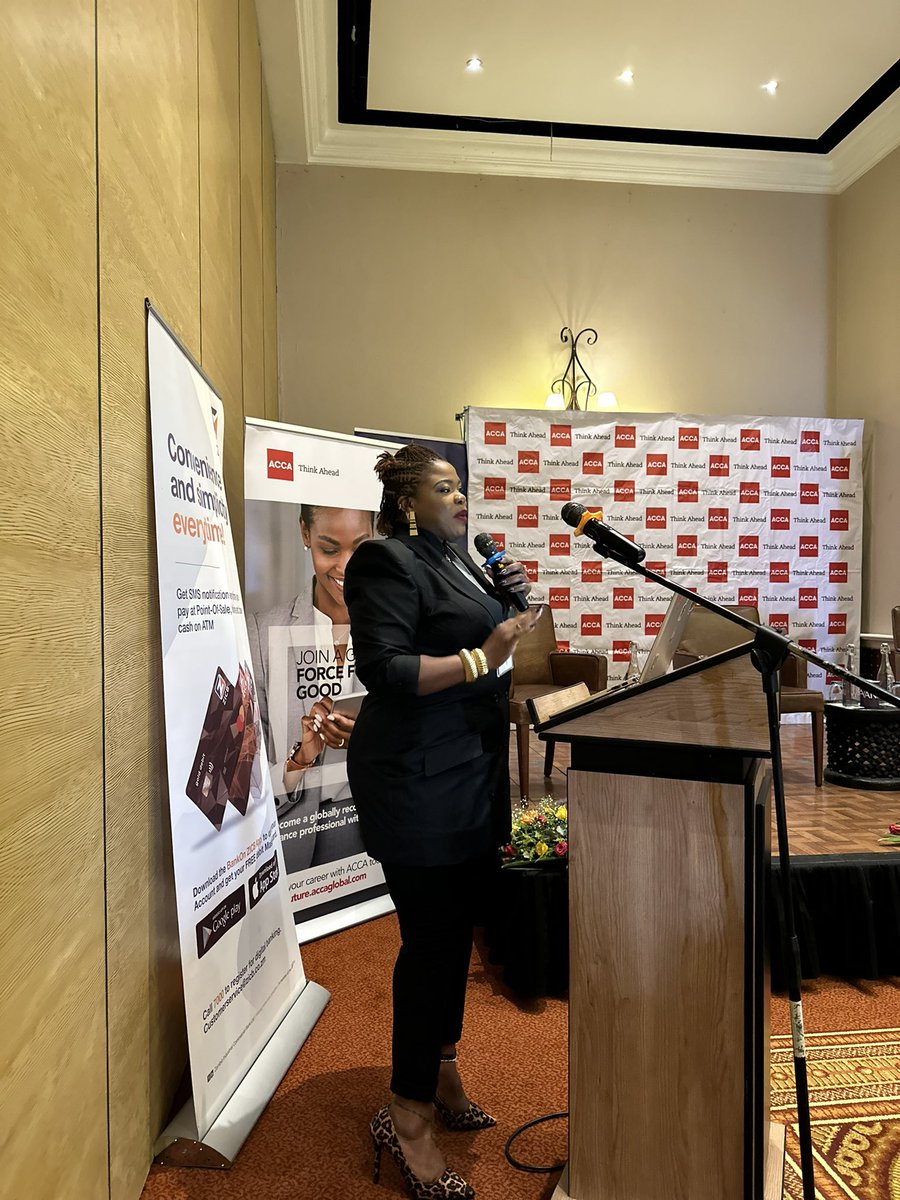 Financial Insight tweet media