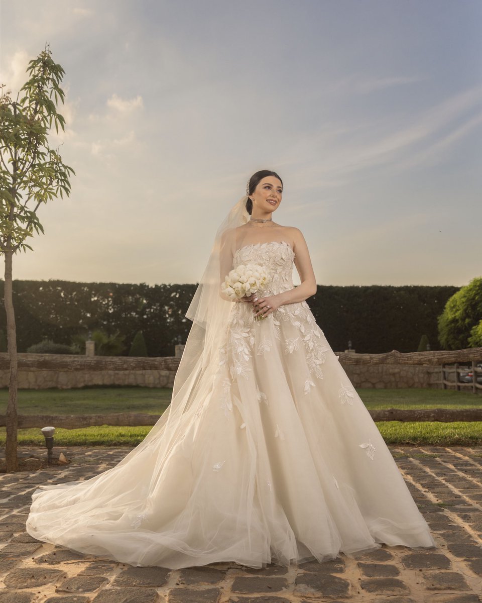 ElieSaabWorld's tweet photo. Beautiful @marittahallani glowing in an ELIE SAAB Bridal Fall 2023 gown with lush foliage and embroidered laurel leaves. 

#ELIESAABBRIDAL #ELIESAAB #MARITTAHALLANI https://t.co/D4LT89XZ3e
