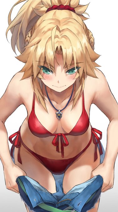 水着を見せてもらうモードレッド 