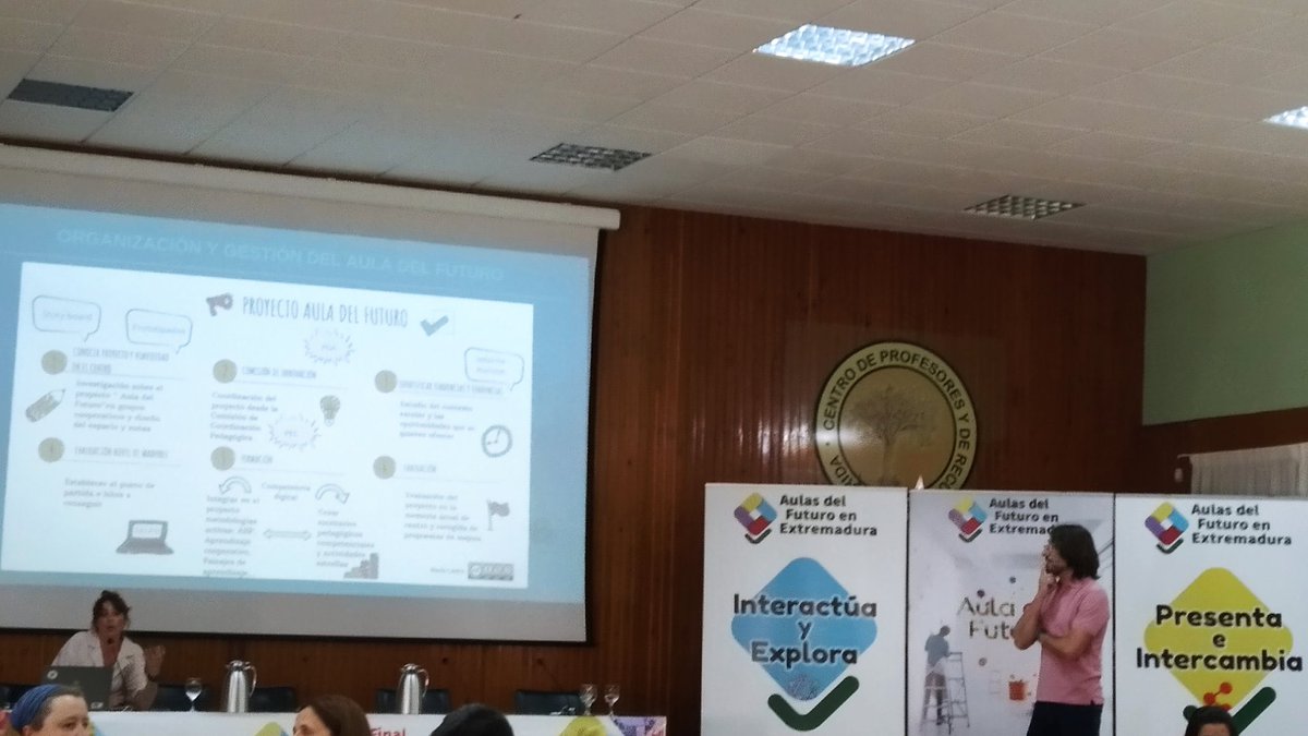 La jornada de ayer hubiera sido imposible sin mi compañera de ponencia y taller <a href="/MariaCadelValle/">María Castro Sánchez</a> ¡Qué orgullo y honor haber podido compartir el trabajo y las emociones de ayer con ella! ¡Mil gracias por todo, María! 🔝🔝🔝#AdFE #JornadaFinalAulasDelFuturoEnExtremadura