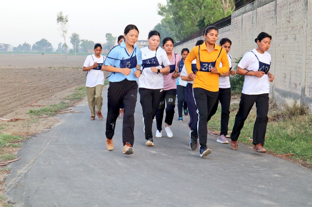 BSF PUNJAB FRONTIER on Twitter "𝐒𝐩𝐨𝐫𝐭𝐬 𝐝𝐨𝐞𝐬𝐧'𝐭 𝐣𝐮𝐬𝐭 𝐛𝐮𝐢𝐥𝐝 𝐜𝐡𝐚𝐫𝐚𝐜𝐭𝐞𝐫