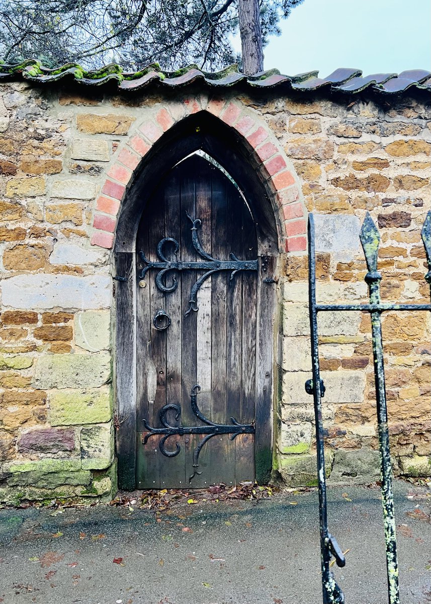 Down by St. Peter & St. Paul church, Kettering 👀🚪📸 #AdoorableThursday