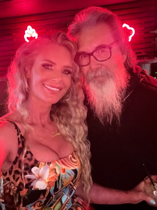 Thank you @industrybyrick for making us ladies/men look incredible @cheriedeville https://t.co/tiBPy<a class="tags" target="_blank" title="On Twitter" href="/?out=eyJ0eXAiOiJKV1QiLCJhbGciOiJIUzUxMiJ9.eyJpYXQiOjE3MTkzOTM4NjUsImlzcyI6InR3cG9ybnN0YXJzLmNvbSIsIm5iZiI6MTcxOTM5Mzg2NSwiZXhwIjoxNzUwOTI5ODY1LCJyZWRpcmVjdF91cmwiOiJodHRwczovL3R3aXR0ZXIuY29tL2luZHVzdHJ5YnlyaWNrIn0.mDJGC_sW-ft0HDP32VDM_CLh_LkcbbmzVx8ffI8rFkpIDU086KEJ8gL_rndhIodBU-9XUbG9pH8rghLwCrMYyg">@industrybyrick</a><a href="/tag/nfl"class="tags"><span>#nfl</span></a>