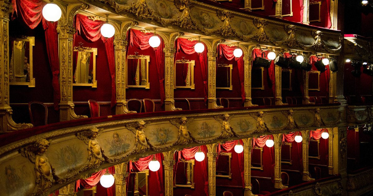 NOUS RECRUTONS] 🎭 Et si vous aviez le profil pour devenir le/la prochain(e) notre Régisseur Lumière ? 💡 Tentez votre chance, postulez! 💪

recrutement.nicecotedazur.org/3479_offre-emp… 

<a href="/BertrandRossi06/">Rossi Bertrand</a> <a href="/VilledeNice/">Ville de Nice</a>