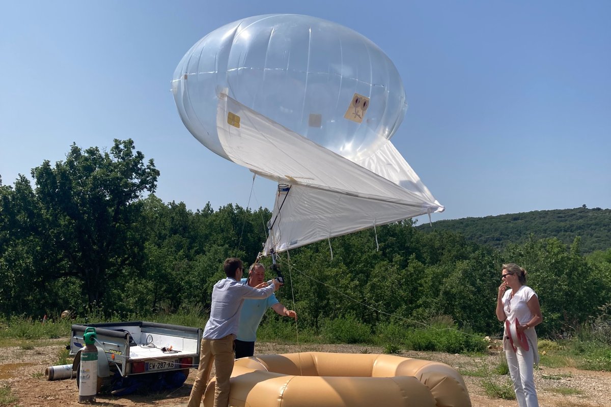 SecurIT20's tweet photo. 👀Some of the #SecurIT projects from OpenCall#1 are already coming to an end !
🔥🚨#AzurIA and #AllsoppHelikites have indeed presented the demonstration of their project #HelIA on 30.05 on the site of #C2RD. The project has thus been successfully validated. Congratulations ! 🎊 https://t.co/iRx680TKmM
