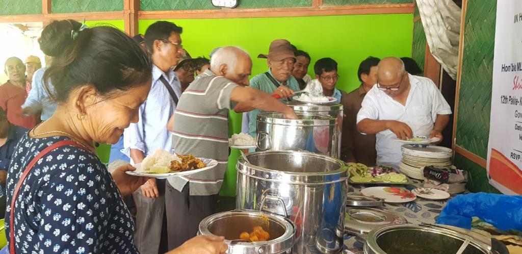 In honour of Senior Citizen &amp; Senior Party Karyakartas today we hosted a lunch party (टिफिन बैठक) under BJP Seijosa Unit.

#MahaJanSamparkAbhiyan
#9YearsOfYearsModiGovt.

1/2