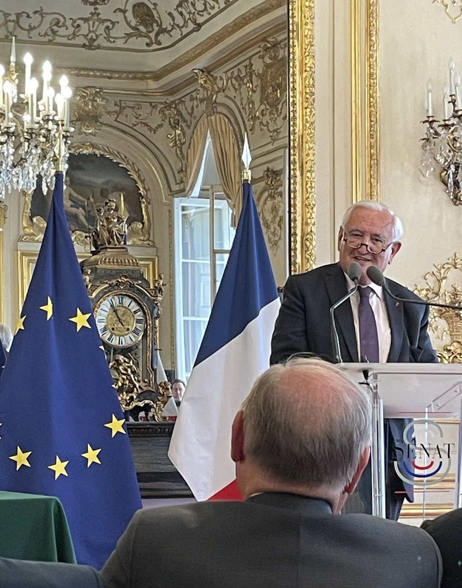 departement86's tweet photo. Hommage à René Monory au @Senat dans le cadre du centenaire de sa naissance. @gerard_larcher, @jpraffarin, @ThierryBreton, @AlainFouche notamment ont évoqué, aux côtés de @AlainPichon86, leur regard sur cet homme « les pieds ancrés dans la terre, l’avenir pour horizon » https://t.co/dkP1EjHjeA