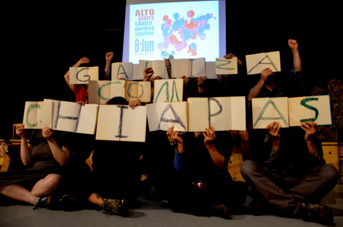 xirapolavida's tweet photo. #AltoÁGuerraContraAsComunidadesZapatistas
✊🏾Solidaridade dende #ACoruña #Galiza cas compañeiras zapatistas hostigadas pola violencia paramilitar exercida pola ORCAO ca complicidade do @GobiernoMX 
*Xustiza para JorgeLópezSantiz‼️
*Disolución absoluta da ORCAO‼️
#GalizaConChiapas https://t.co/PANmwcpCaV