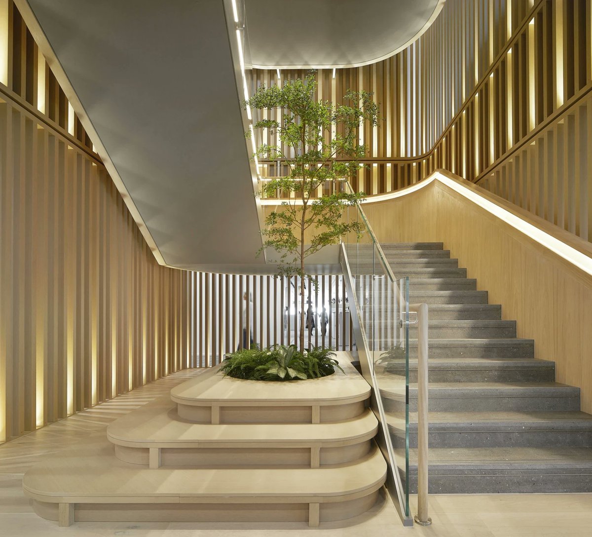 luminolighting's tweet photo. We are extremely proud to see our lights on two award-winning projects, both designed by @equation_lighting

EBRD's new HQ at Five Bank Street in London impressed the judges who praised the use of material passports for disassembly, as well as the office's first-class... https://t.co/qE39UUJXuY