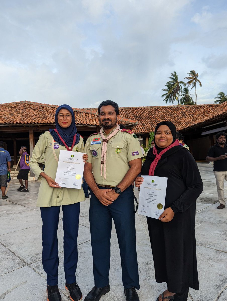 Gulhee_School's tweet photo. ސްކައުޓް އެސޯސިއޭޝަން  އިން ޖޫން 1 ން ޖޫން 3 ށް ކުރިއަށް ގެންދިޔަ ބޭސިކް ޔުނިޓް ލީޑާރސް ޓްރެއިނިންގ،  މި ސްކޫލްގެ ޕްރައިމަރީ ދެ ޓީޗަރުން ކަމަށްވާ ، އާއިޝަތު ނޫރީން އަދި އިހްސާނާ ހަސަން ހަބީބު ފުރިހަމަކުރައްވާފައިވާތީ އެ ލީޑަރުންނަށް މަރުހަބާ ދަންނަވަން.
@MoEdumv https://t.co/oOJ4JHJ7s2
