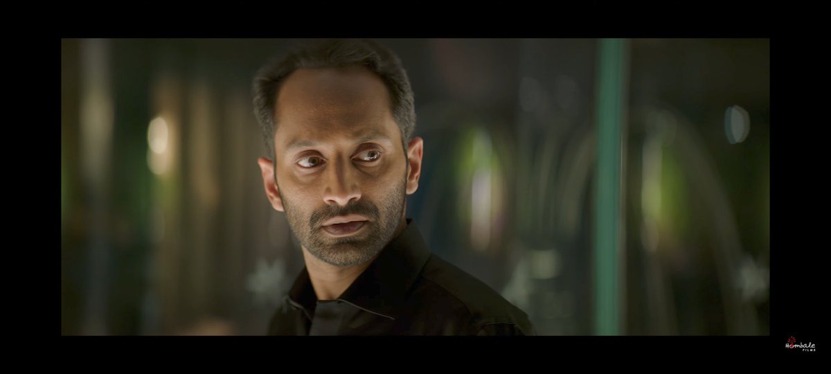 nuthannnnnn's tweet image. #Dhoomam ಸಿನಿಮಾದ ಟ್ರೈಲರ್ ಬಿಡುಗಡೆಗೊಂಡಿದೆ. ಎಂದಿನಂತೆ #PawanKumar ಅವರ ಮಿಸ್ಟರಿ ಕ್ರೈಂ ಥ್ರಿಲ್ಲರ್ ಗಳಿಗಿಂತ ಏನೋ ವಿಭಿನ್ನ ಅನಿಸುತ್ತಿದೆ.
ಮುಖ್ಯ ಪಾತ್ರಗಳಲ್ಲಿ #FahadFasil ಹಾಗೂ #AparnaBallal . ನಮ್ಮ ಹೆಮ್ಮೆಯ #AchyuthaKumar ಸರ್ ಅವರು ಮುಖ್ಯ ಪಾತ್ರವೊಂದರಲ್ಲಿ ಕಾಣಿಸಿಕೊಂಡಿದ್ದಾರೆ.
ಸಿನಿಮಾ ಇದೆ ತಿಂಗಳು 23ಕ್ಕೆ…