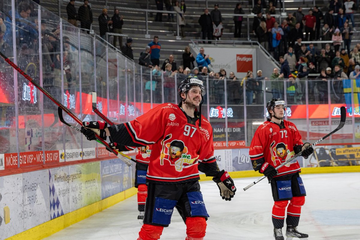 EHCVisp's tweet photo. (1/2) Ersteigere dir dein Smile4Kids-Specialshirt!😍
Die Trikots wurden einmalig von unseren Spielern am Smile4Kids-Game gegen den EHC Olten am 05. Februar 2023 getragen.
Mit dem Erwerb eines Trikots kannst du helfen, Kinder mit besonderen Anliegen und deren Familien zu unt https://t.co/E8zoqkdqTi