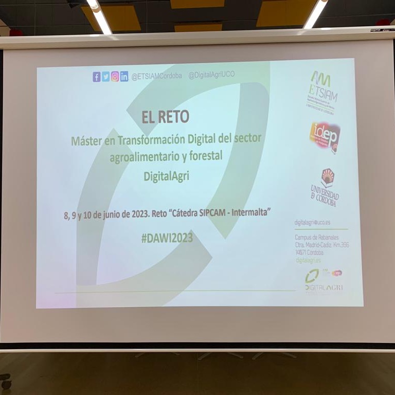 DigitalAgriUCO's tweet photo. 🗣️Durante dos días y medio los estudiantes, organizados en grupos, resolverán un reto que será
planteado por el equipo de profesores del Máster @digitalagriuco, apoyado en datos digitales. #DAWI2023 #digitalagriuco #Intermalta @CatedraSipcam https://t.co/qX6XKIvgzB