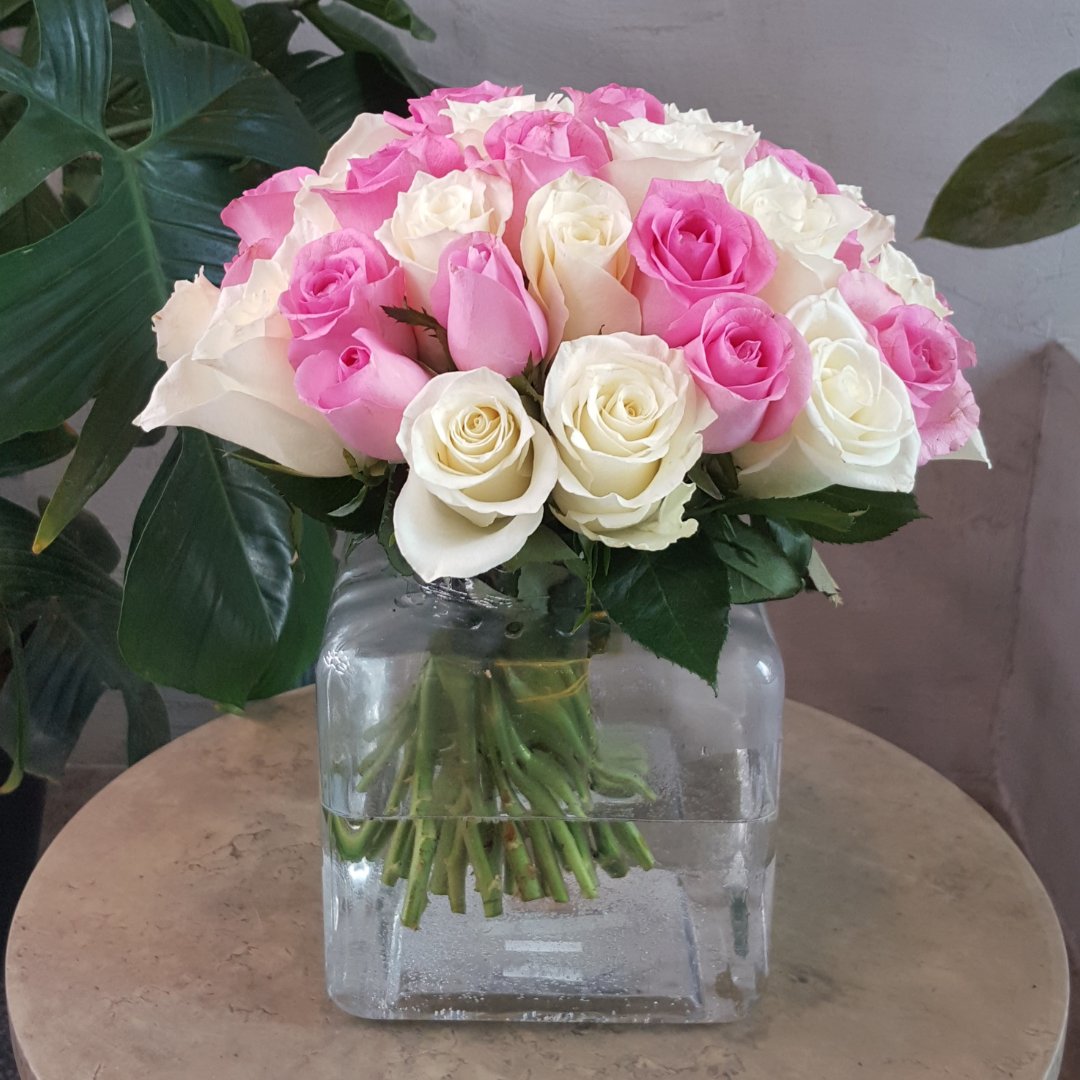 IslandRose's tweet photo. Send gifts that are as beautiful as they are thoughtful. 🌹💐🌱🤗 https://t.co/qSyJSlvfyS
