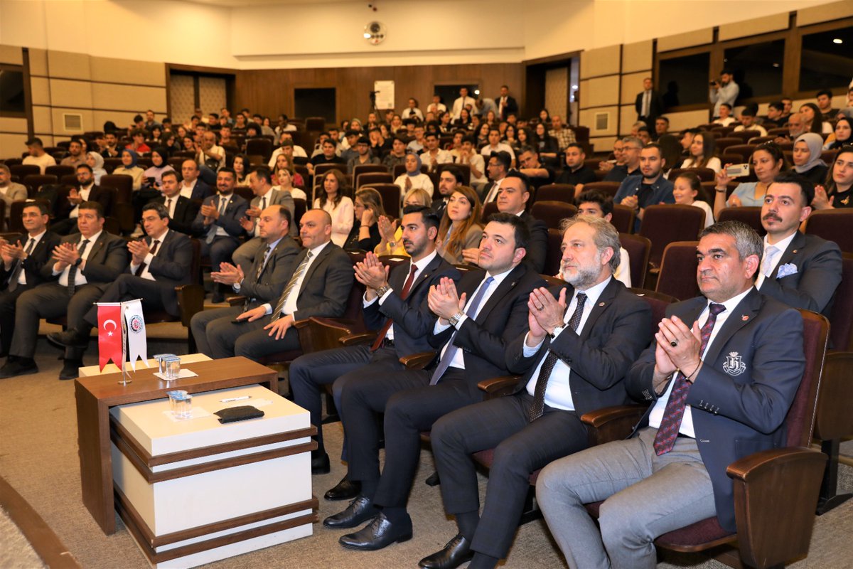 "Yeni Hayaller Girişimci Fikirler" temalı girişimci iş fikirleri proje yarışmamızın finali GTO'da yapıldı. Hasan Kalyoncu ve SANKO Üniversitesi Rektörleri ile GTO, GSO ve GTB Yönetim Kurulu Başkanlarının ve Onursal Başkanımız Cengiz Konukoğlu'un jüri üyesi olarak yer aldı.