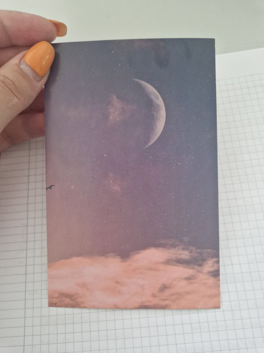 ada_sempai's tweet photo. подарок от @winterstardust_ спрашивает отвратительный день в нежно-розовые оттенки, а красивый ван гог будет наклеен на ноутбук ♡ https://t.co/63W9RF9Ra2