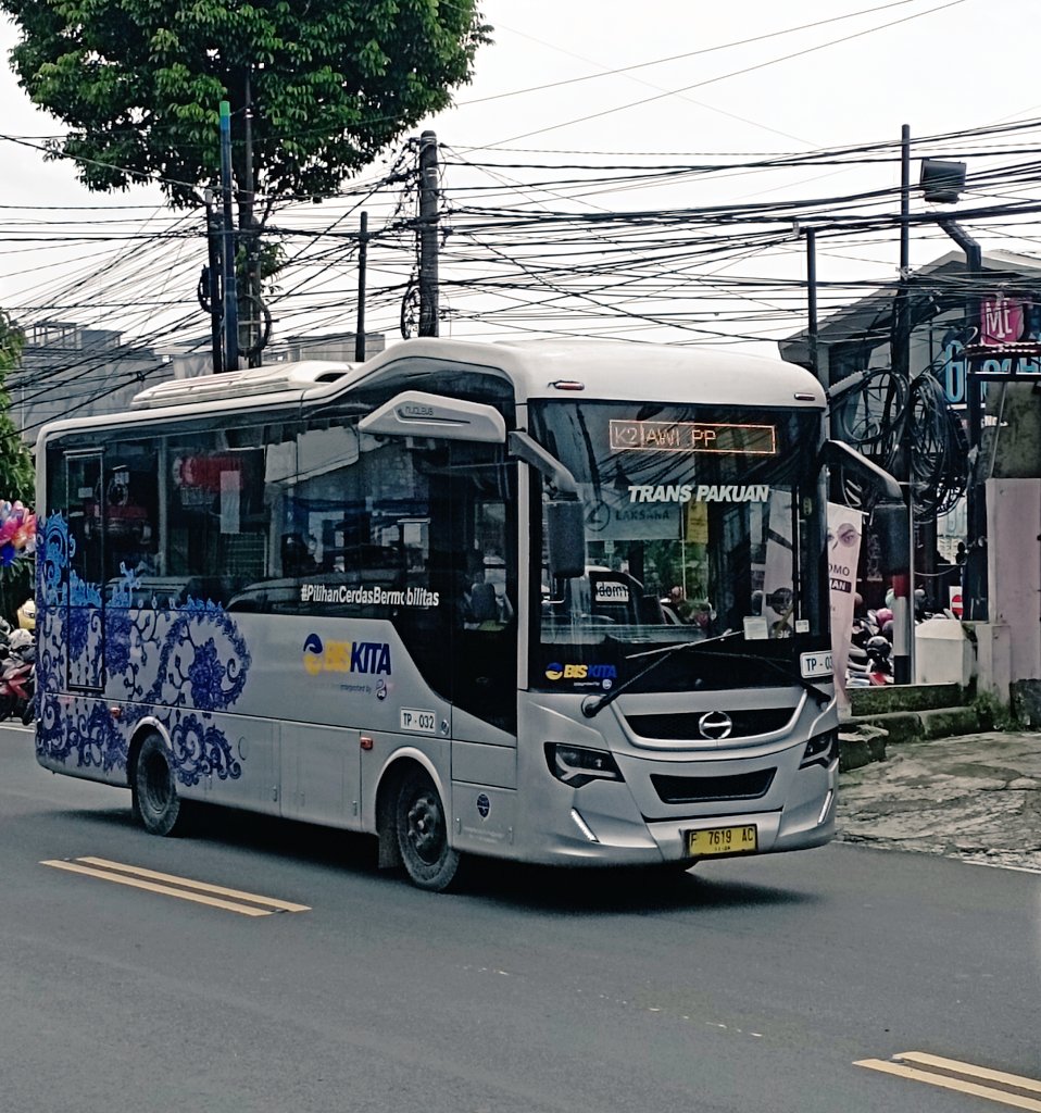 trufflecaesar97's tweet photo. sekali2 jadi akang bogor..
@BuswayFansC
@BisKota_
@CaloTerminl
#transpakuan
#bogor https://t.co/dDCpSOJuYA