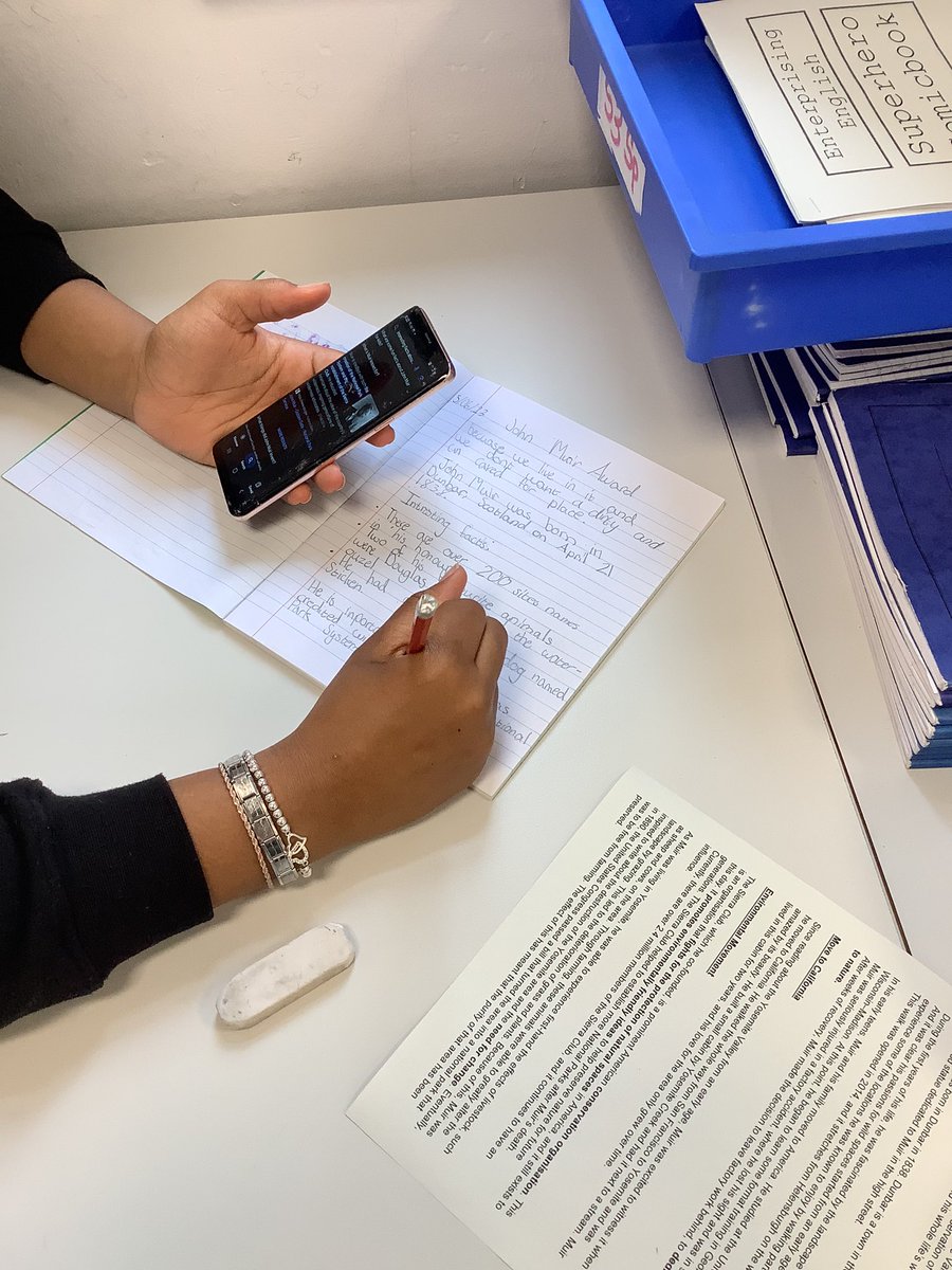 S2 John Muir Award has been kicked off this week with some fact-finding about John Muir himself. Great time to develop our researching skills and trying out different ways to present and collect information 🧐🌳