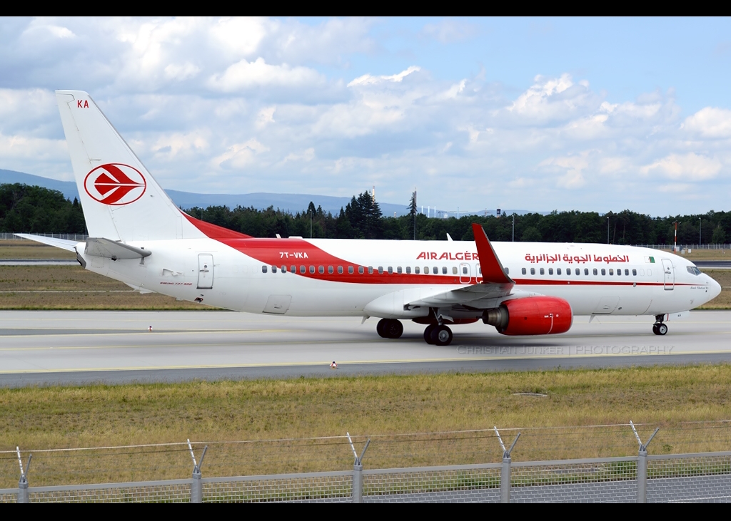 Aviationa2z's tweet photo. Air Algerie (AH), flight from Paris Orly Airport (ORY) to Algiers Airport (ALG), declared an emergency and is diverted to Marseille Provence Airport (MRS).
#Boeing737 #Paris #Marseille #Algeris #ORY #Oryl #Boeing #Algeria #News #Aviationdaily #avgeeks
https://t.co/X2DcXYU7ap https://t.co/nH7q3Mzz6k