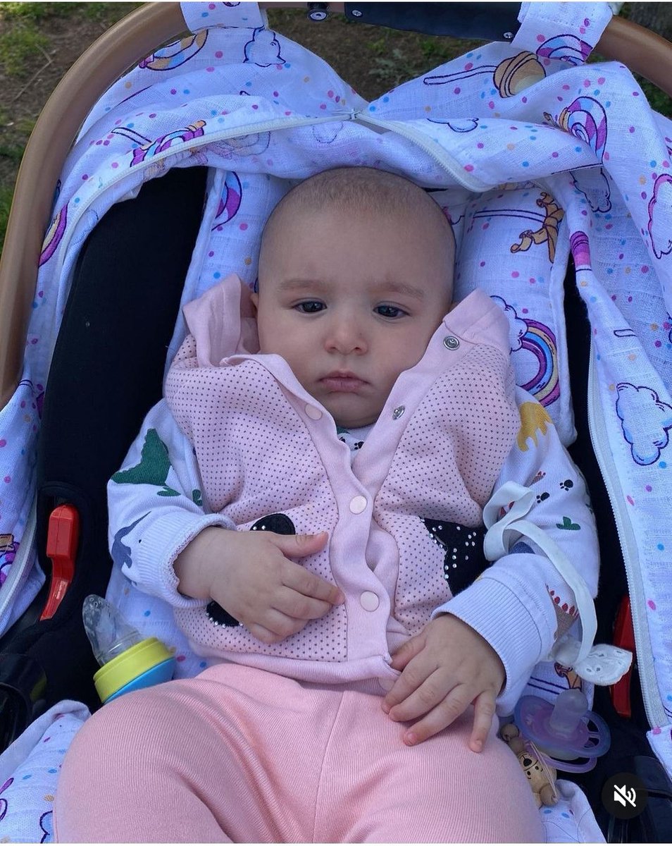 Günaydın abilerim ablalarım 🍓 Sabah şekeriniz geldi 🤗 tweetimi gören herkesten 20 liralık dekont bekliyorum Haydi dekontları annemin kucağından ben takip edeceğim 🙂
#memur #kendiyolumuzda F-16 Felix #borsa Engin Altay Florya Ronaldo #devalueasyon #ZamGeldi Özgür Demirtaş #viop