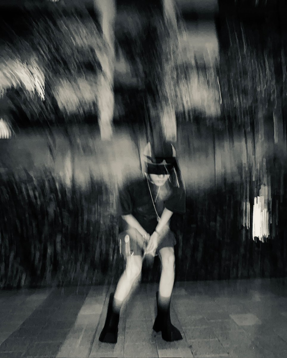 [ #도영 WEVERSE ] 230608 #DOYOUNG post 🌟

🐰: B cut

#TREASURE #트레저 #トレジャー  <a href="/treasuremembers/">TREASURE</a>