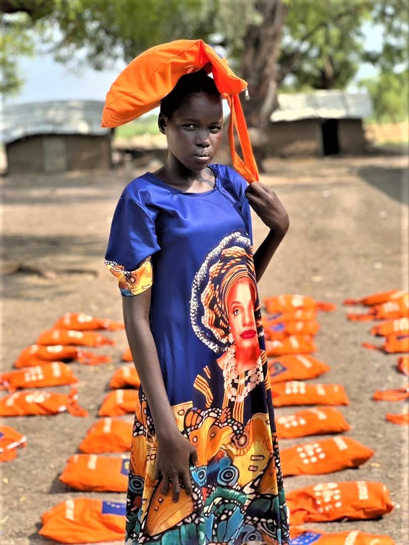 UNFPASouthSudan's tweet photo. As part of the response to identified needs of returnees particularly women &amp; adolescent girls, including those with disabilities affected by the Sudan crisis,@UNFPA🇸🇸 distributed 641 dignity kits.  

#Mushara4Tanmiya #LeavingNonebehind https://t.co/sUpoEpKF6c