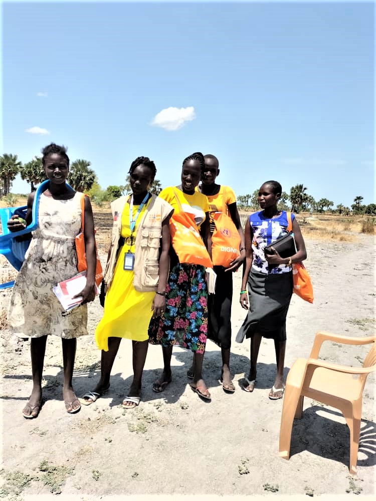 UNFPASouthSudan's tweet photo. As part of the response to identified needs of returnees particularly women &amp; adolescent girls, including those with disabilities affected by the Sudan crisis,@UNFPA🇸🇸 distributed 641 dignity kits.  

#Mushara4Tanmiya #LeavingNonebehind https://t.co/sUpoEpKF6c