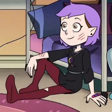 Luminoushane's tweet photo. All these time they were tights. Red ass fucking tights. I thought they were leggings, it would've been FORGIVEABLE IF THEY WERE. THIS IS A CRIME. https://t.co/w6KXz9lr0r