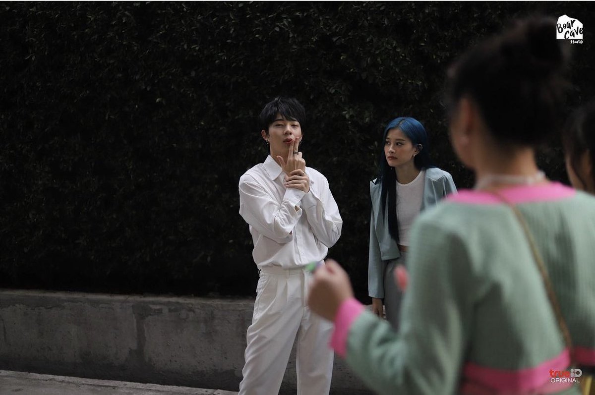 NuNew_USA's tweet photo. 06.05.2023 ❥ #NuIGupdates
📱IG: bearcave_studio
🔗 https://t.co/b2Fx6GoZTl
// Episode 10 bts photos! 💛 Missing the van gang~ 🥺
Remember to like, comment & share the post! 🙏🏼
ఌ @CwrNew
#NuNew #NanaNu
#MissionFanFinalEP
#MissionFanPossible
#ภารกิจลับฉบับแฟนด้อม https://t.co/V9xWCcXT6C