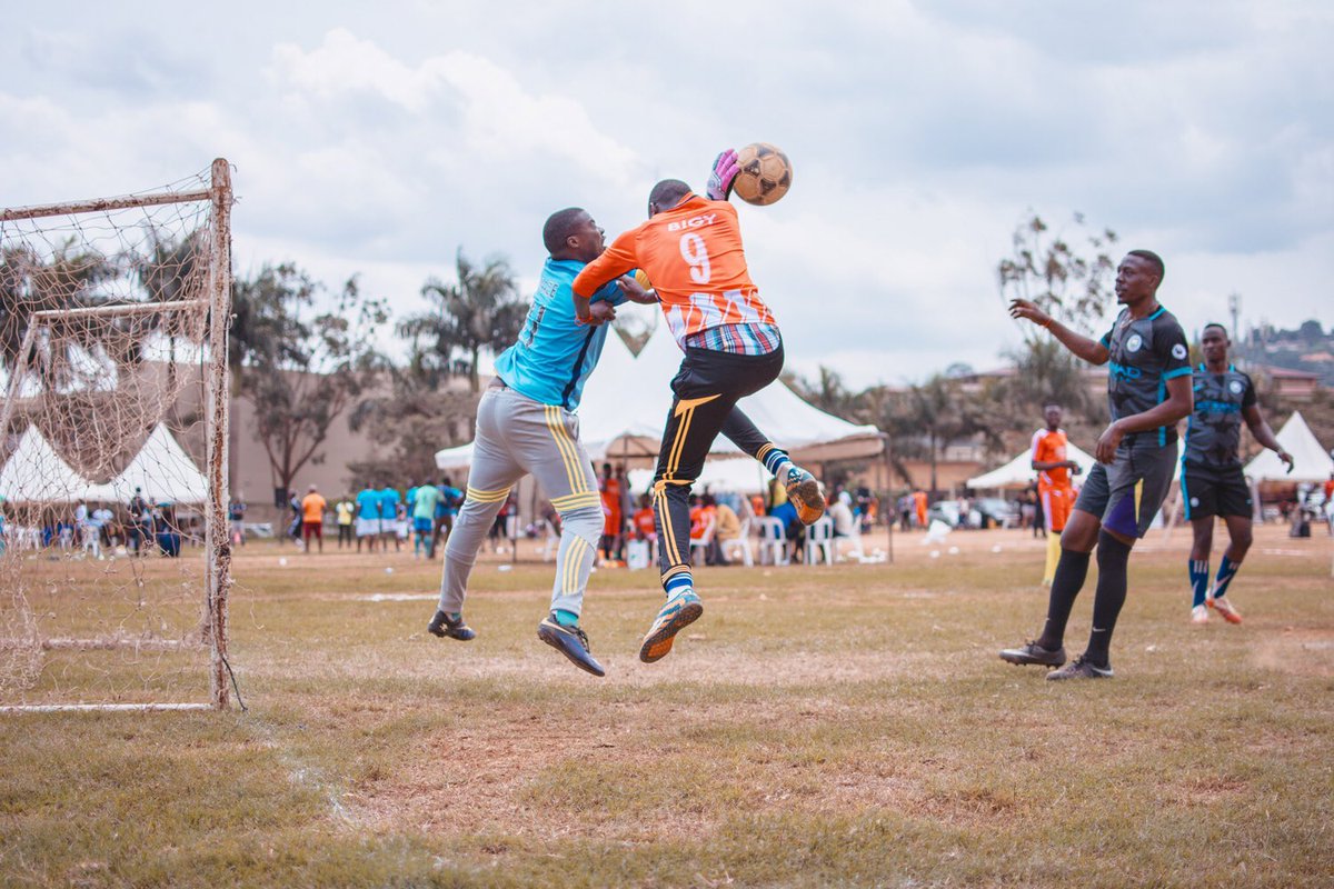 40 days_40 smiles tweet media