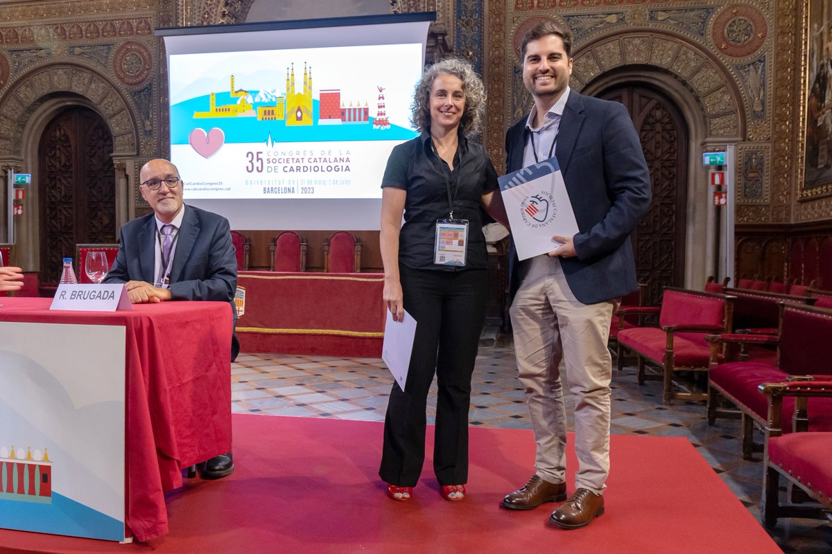 Beca <a href="/catcardio/">Societat Catalana de Cardiologia</a> per a un projecte de #recerca liderat per <a href="/llagostera_marc/">Marc Llagostera</a> per adaptar materials informatius sobre #cardiopatiaisquèmica per pacients Sud asiàtics

Amb <a href="/vallhebron/">Vall d'Hebron</a>, <a href="/hbellvitge/">Hospital Universitari Bellvitge | HUB</a> i <a href="/ConsorciCSI/">Consorci Sanitari Integral</a>

bit.ly/Beca_Societat_… #CatCardioCongres35 <a href="/miguelcainzos23/">Miguel Cainzos-Achirica</a>