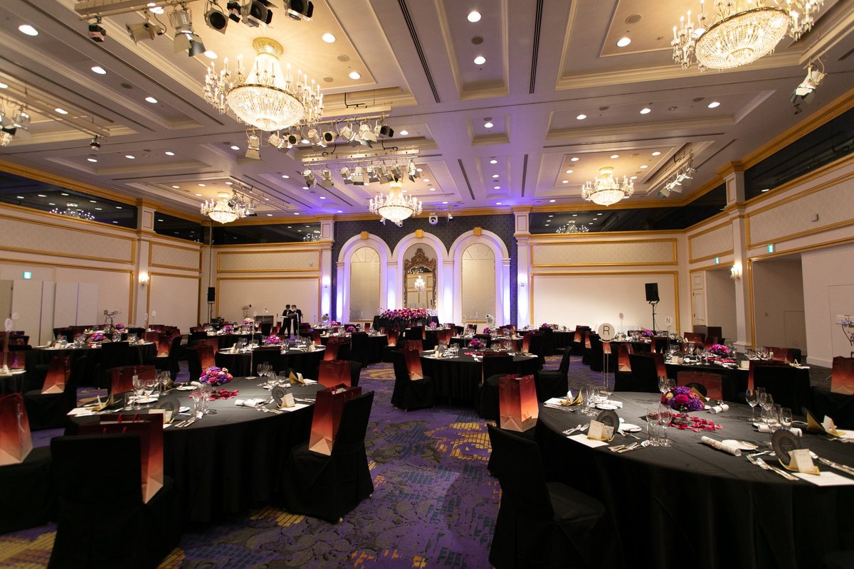 皆様へご報告。
このたび、峰龍&amp;Riricoは
【株式会社 VOLLMOND ILLUSION】
を設立いたしました。
詳しくはInstagramの僕のアカウントをご参照ください。

さて、準備は整った。
暴れはじめます！！！！！！！！！