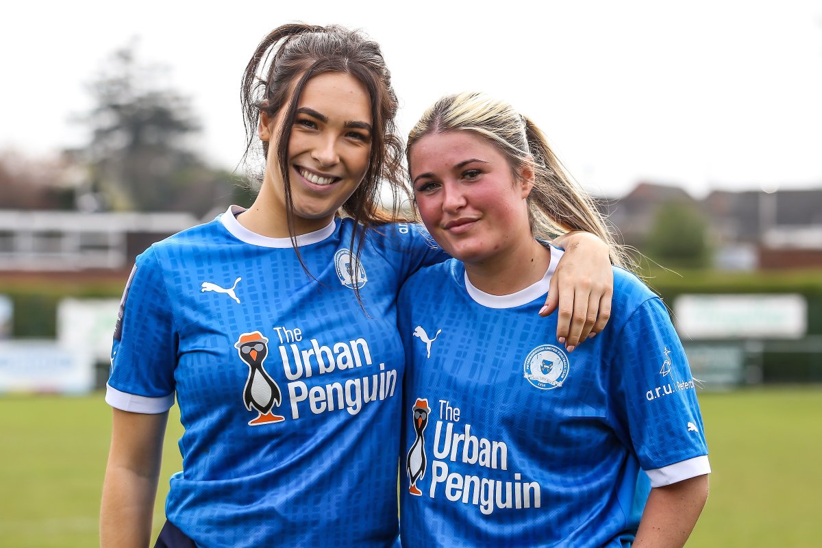 theposhwomen's tweet image. 🤗 Happy #NationalBestfriendsDay!

🤝 Tag the mate you're most looking forward to watching football again.

#pufc