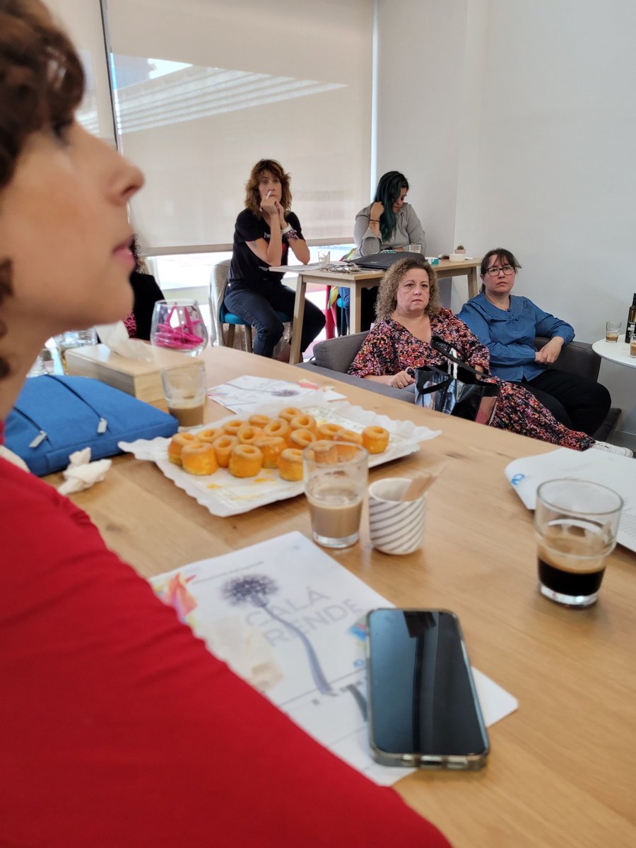 ADesarrollo's tweet photo. Esta mañana Lola de @concilyando ha montado un desayuno muy interesante :-) y nos ha hecho hueco para presentar la X Edición de los #PremiosAlcalaEmprende ▶️ Toda la ℹ️ 👇 https://t.co/UEtCR77Do6
¡Graciassss 😊! https://t.co/sZaUle6oM0