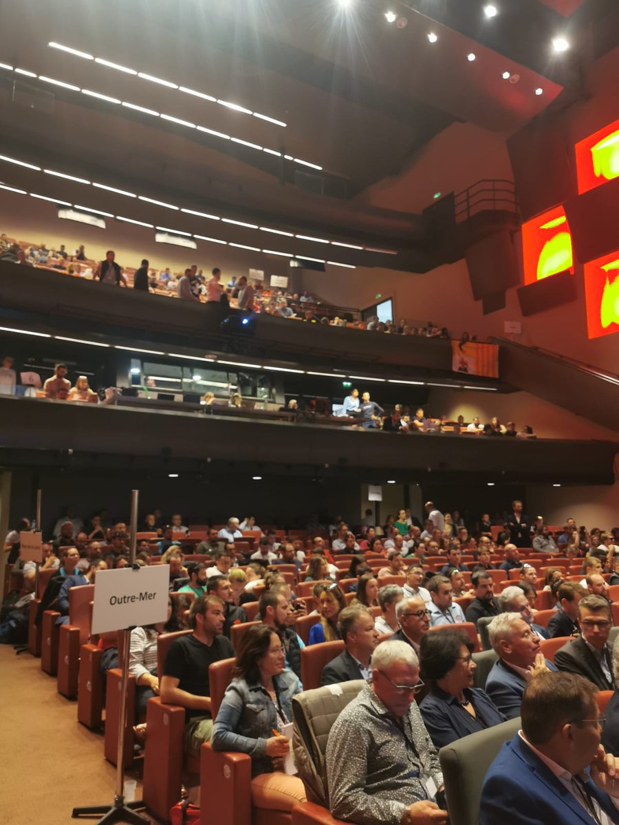 Présentation de la 9ème édition des Terres de Jim 2023 <a href="/JimBataille/">Jim Bataille</a> à Cambrai qui accueillera la finale nationale du championnat de labour. 
<a href="/JANPdC/">Jeunes Agriculteurs Nord-Pas-de-Calais</a> <a href="/JAHautsdeFrance/">JA Hauts-de-France</a> 

#CongresJA