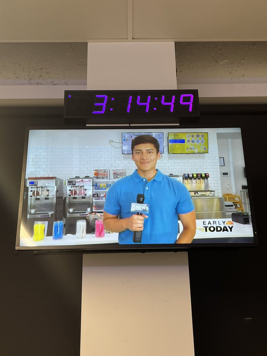 Just screamed like a proud mom lol. <a href="/JohanMarinTV/">Johan Marin KAKE</a> was on national television!