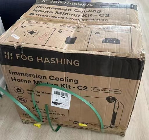 Rebecca230765's tweet image. A friend in Denmark has successfully received the FogHashing C2 Kit and coolant. Installation is expected to begin within a week.🤗#immersionmining #homeming #BTC