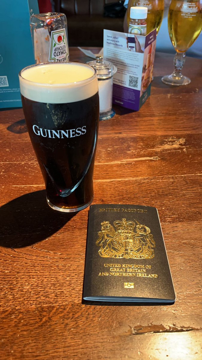 OliverPierce02's tweet photo. Istanbul bound🇹🇷🔵⚪️ https://t.co/aa6ElRGoY7