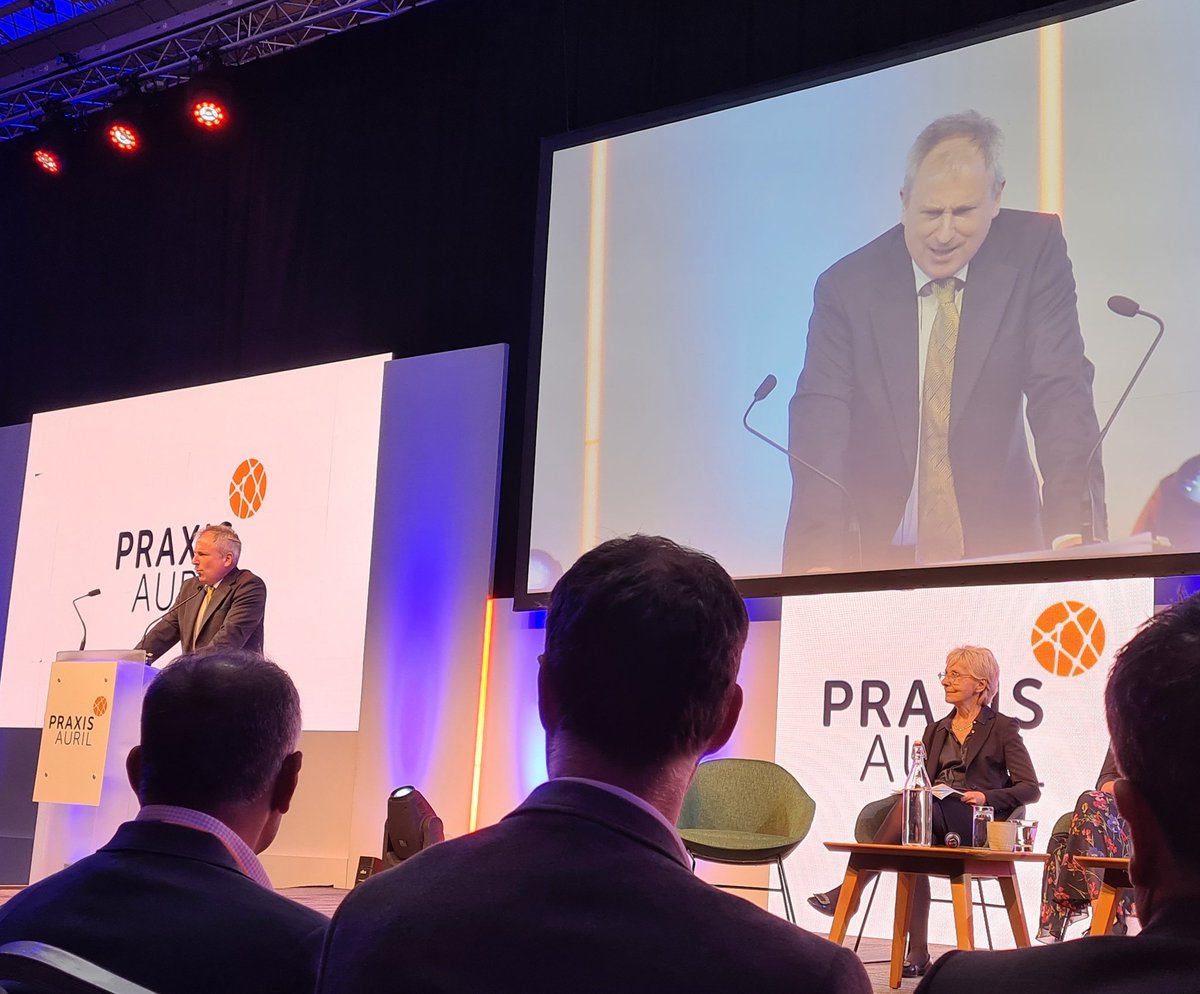 Emma Longland tweet media