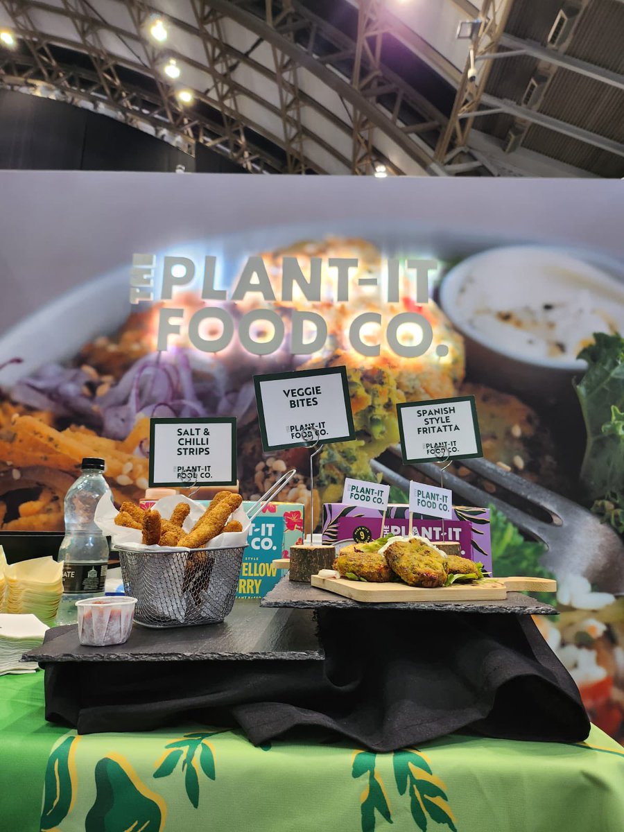 plantitfoodco's tweet photo. We are attending the @countryrangeuk Event in @mcr_central. Make sure to visit our stand and taste our delicious plant based options to add to your menu. 🌱
#PlantBased #VegForward #TheFutureIsGreen https://t.co/OJTIiDhnKO