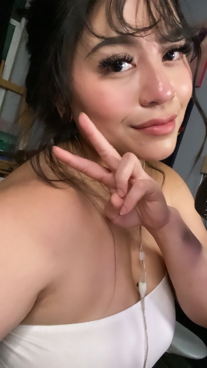 Stream was fun tonight. Thank you to everyone who stopped by with gifties, resubs, bitties, and follows. Shoutout to my raiders: @sacredxrose <a href="/Knoxx1986/">knoxx86</a> @doseofvi <a href="/_apothecarie/">⛧ apothecarie ⛧ 🔜 Pax East</a> <a href="/Froxy_Girl/">FroxyGirl</a>