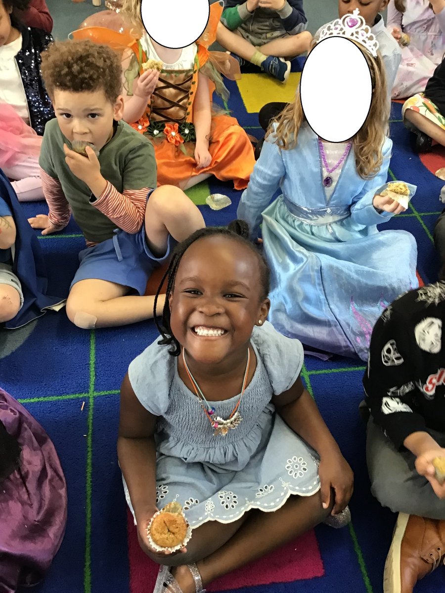 Reception have been learning about Space! We read Interstellar Cinderella by @underwoodwriter and then planned our own Space Ball. We sent invitations, dressed for the occasion and made muffins. Our favourite part was getting to eat our treats at the party! #EYFS #Lambeth #Books