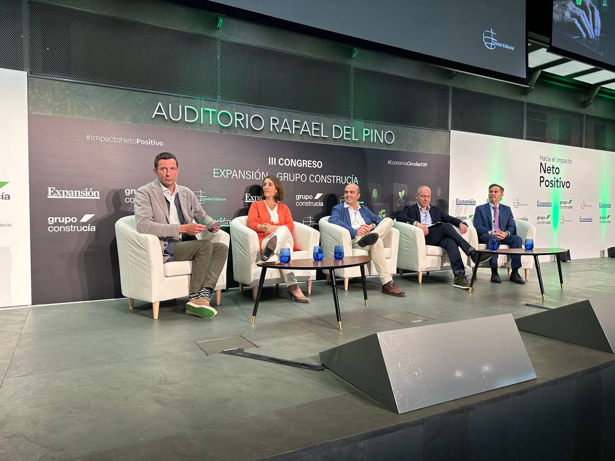 Eventos UE (@eventosue) on Twitter photo Mesa 2⃣ ‘Economía circular como camino hacia la descarbonización: El rol del ecosistema’
🗣️Carmen Gómez-Acebo (@CocaColaEP_ES), Juan Luis Pozo (Global Omnium), Marc Basany (<a href="/construcia_on/">Construcía</a>) y Fernando Pardo (<a href="/SaintGobainES/">Saint-Gobain España</a>)
🤝Modera Bruno Sauer (<a href="/GBCEs/">Green Building Council España</a>) Mesa 2⃣ ‘Economía circular como camino hacia la descarbonización: El rol del ecosistema’
🗣️Carmen Gómez-Acebo (@CocaColaEP_ES), Juan Luis Pozo (Global Omnium), Marc Basany (<a href="/construcia_on/">Construcía</a>) y Fernando Pardo (<a href="/SaintGobainES/">Saint-Gobain España</a>)
🤝Modera Bruno Sauer (<a href="/GBCEs/">Green Building Council España</a>)