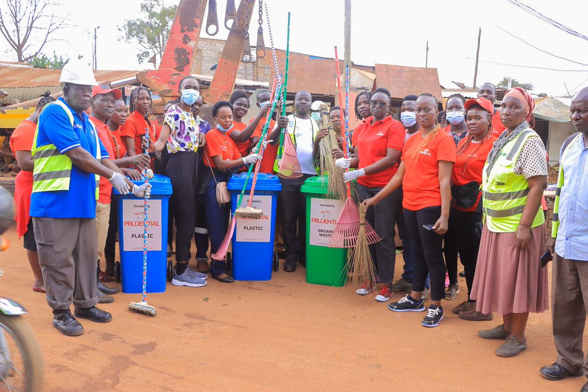 Uganda Red Cross Society on Twitter "Nakawa Market has recieved 3 Garbage Bins with support