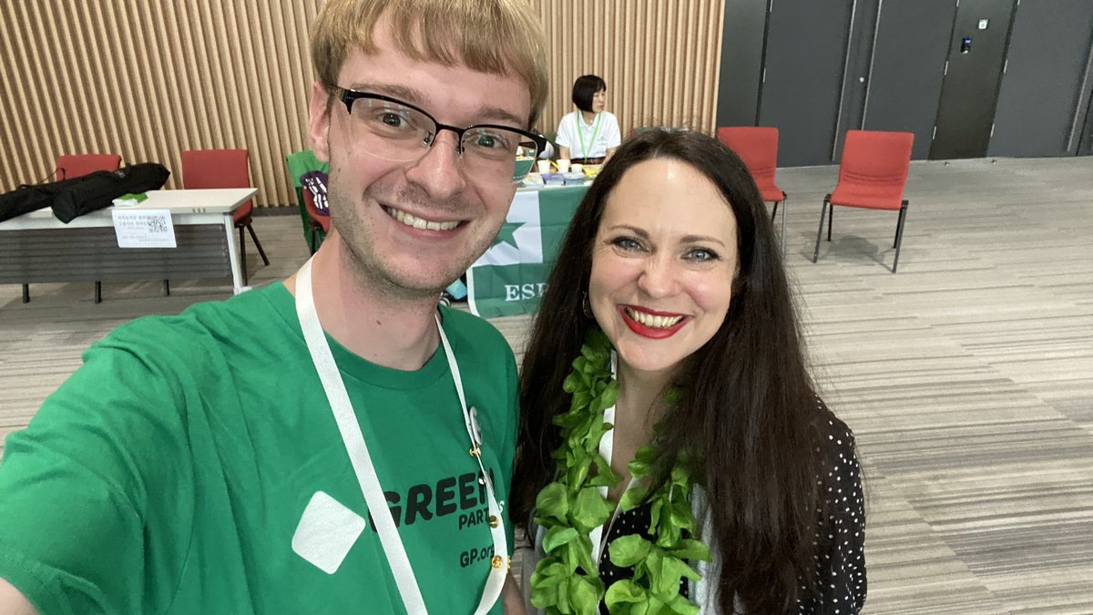 It’s so nice to see <a href="/Amelia_Womack/">Amelia Womack</a> in Korea! Welcome. Let’s work together between the Green Party of the United States and Green Party of England and Wales for the rights of migrants and the freedom of movement. 💚🇺🇸🇬🇧🇪🇺 #GYGSeoul23 #GYGCongress