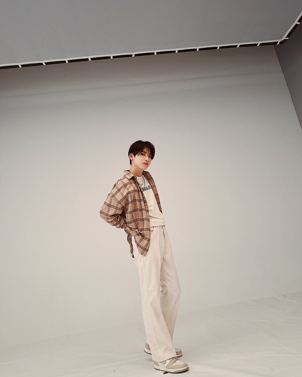 andTEAMofficial's tweet photo. 📷&amp;TEAM for Nikkei Entertainment!

#andTEAM https://t.co/0zDcZAJ7Hf