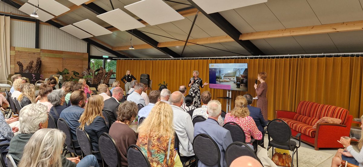 Willy de Zoete (@willy_zoete) on Twitter photo De introductie van Erfgoed, Cultuur en Toerisme voor statenleden en fractiemedewerkers. Er werd nader ingegaan op de wettelijke taken en het beleid bij het beschermen, benutten en het laten beleven van cultuur en erfgoed. Dank voor jullie enthousiasme! #elkedagbeter <a href="/zuid_holland/">Provincie Zuid-Holland</a> De introductie van Erfgoed, Cultuur en Toerisme voor statenleden en fractiemedewerkers. Er werd nader ingegaan op de wettelijke taken en het beleid bij het beschermen, benutten en het laten beleven van cultuur en erfgoed. Dank voor jullie enthousiasme! #elkedagbeter <a href="/zuid_holland/">Provincie Zuid-Holland</a>
