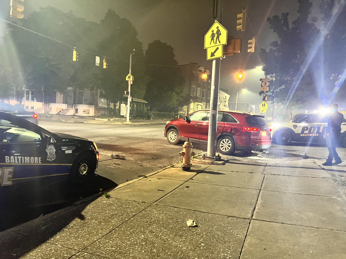 ClarkeStudios's tweet photo. Two juveniles in a stolen red Kia struck a driver on 22nd and Greenmount a Eve around 4:30am https://t.co/INTP9VIo2M