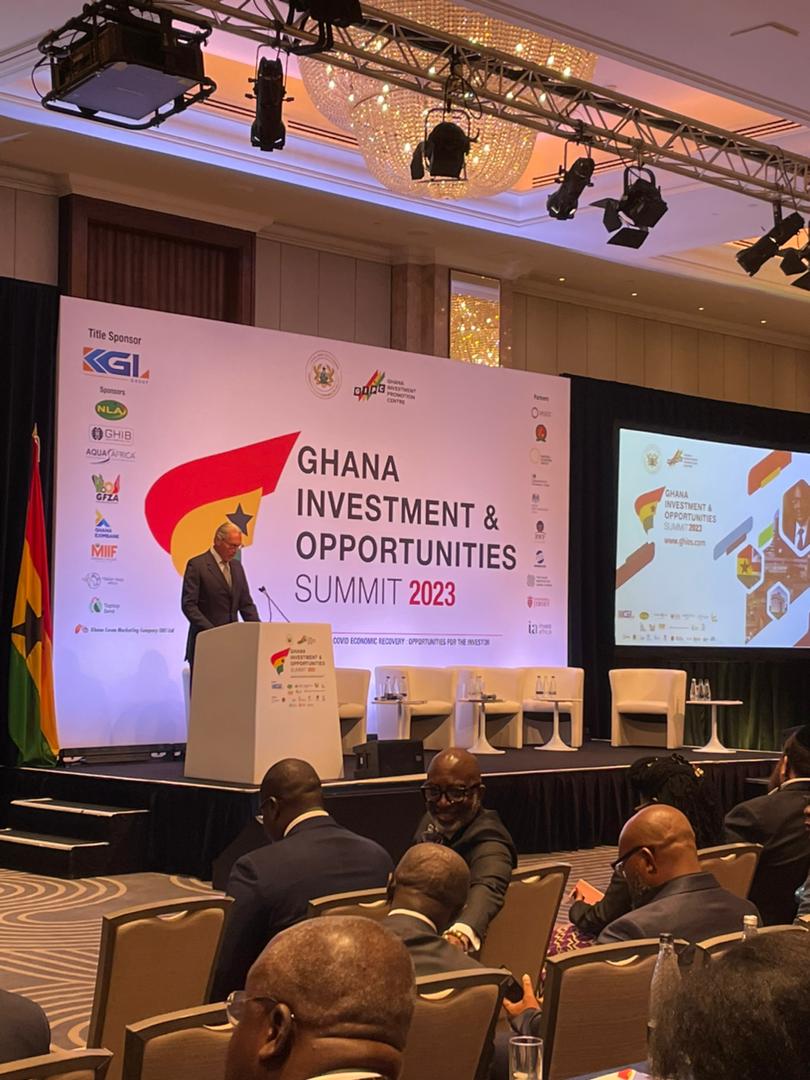 tradegovAfrica's tweet photo. 🇬🇧🇬🇭 Great to see H.E Dr. Mahamudu Bawumia leading a delegation of Ghanaian businesses to #London for the #Ghana Investment and Opportunities Summit 🇬🇧🤝🇬🇭
#GoFarGoTogether
#GHIOS2023 https://t.co/cRTlQDYv3Y