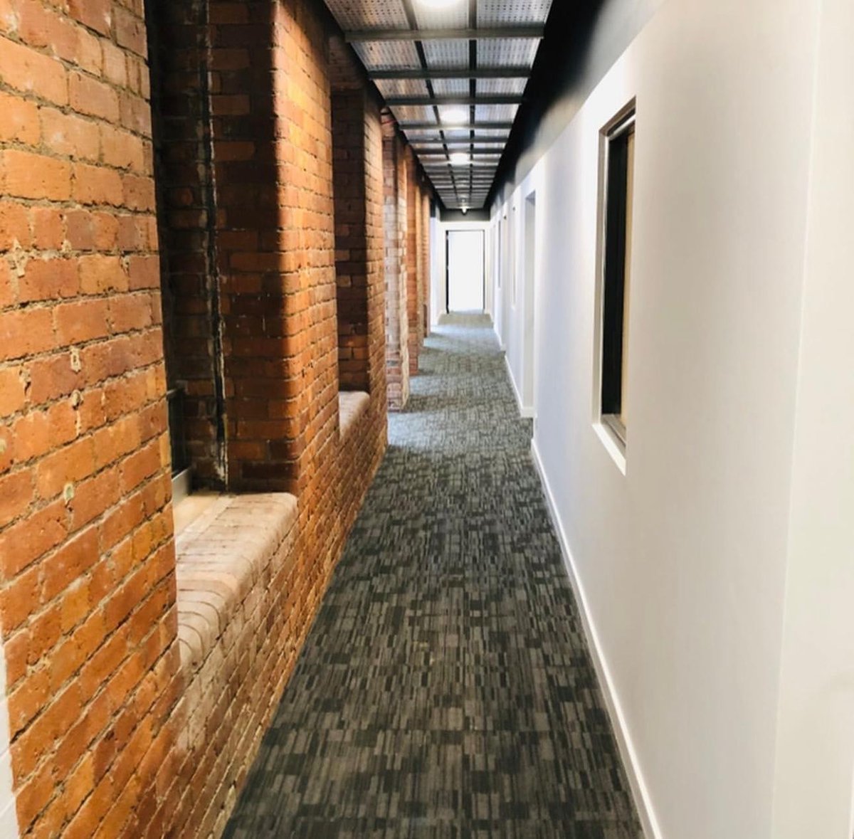dlowedecorators's tweet photo. #ThrowbackThursday ⬅️

Cheeky throwback to our project at The Printing Press in Manchester City Centre. We worked on behalf of Domis Construction and was tasked with the full decoration of 57 apartments (including communal areas) along with 5 townhouses! https://t.co/7TpEBJh6CS